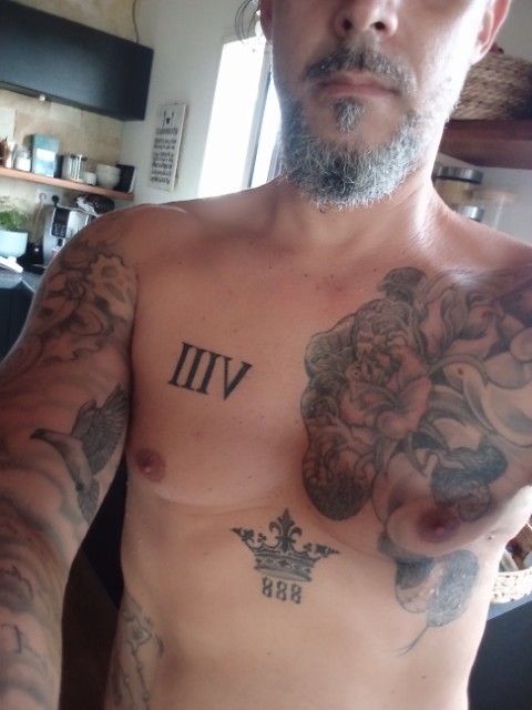 Laye - Celles - Hainaut | Rencontre gay